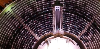Akhisar'da Kur'an-ı Kerim Gecesi Gönülleri Fethetti