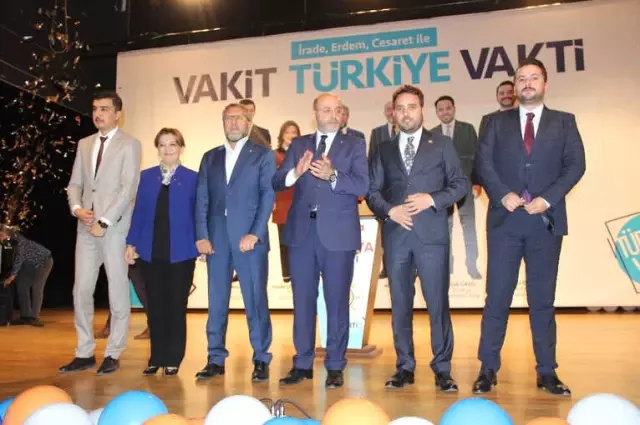 Kütahya AK Parti Milletvekili Adaylarını Tanıttı Kütahya AK Parti Milletvekili Adaylarını Tanıttı