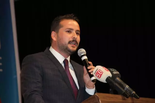 Kütahya AK Parti Milletvekili Adaylarını Tanıttı Kütahya AK Parti Milletvekili Adaylarını Tanıttı