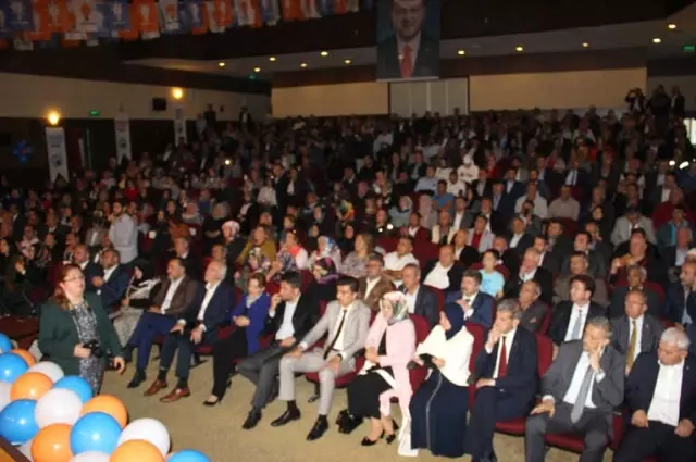 Kütahya AK Parti Milletvekili Adaylarını Tanıttı Kütahya AK Parti Milletvekili Adaylarını Tanıttı