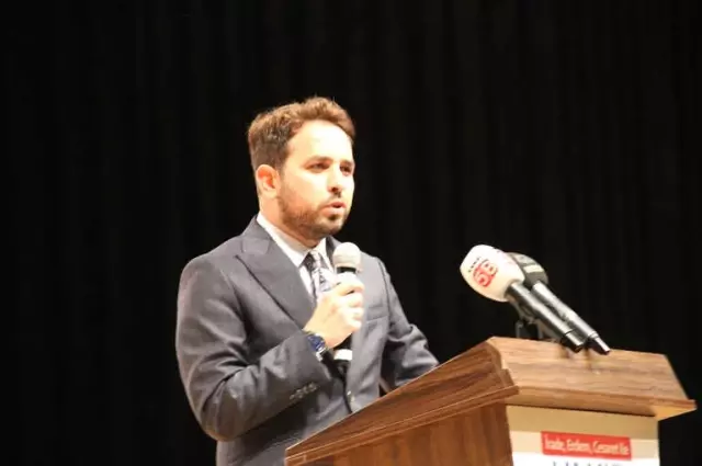 Kütahya AK Parti Milletvekili Adaylarını Tanıttı Kütahya AK Parti Milletvekili Adaylarını Tanıttı