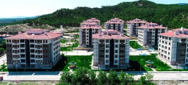 Osmancık'ta 198 Aileye Evleri Teslim Edildi