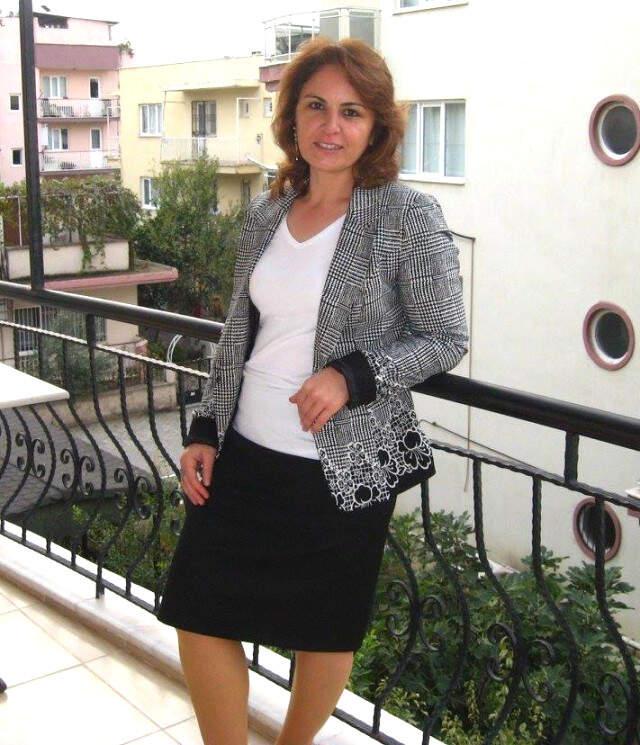 17 Yaşındaki Genç, Anne ve Babasını Öldürüp İntihar Etti
