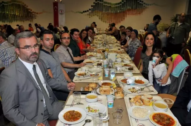 Rektör Bilgiç, Omü Ailesi ile İftarda Bir Araya Geldi