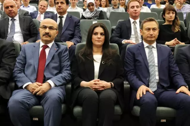 Bakan Sarıeroğlu'ndan Bayram İkramiyesi Müjdesi