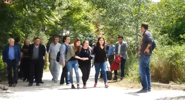 Bir Ailenin Yok Olduğu Katliamdan Geriye Sadece Kızları Kaldı