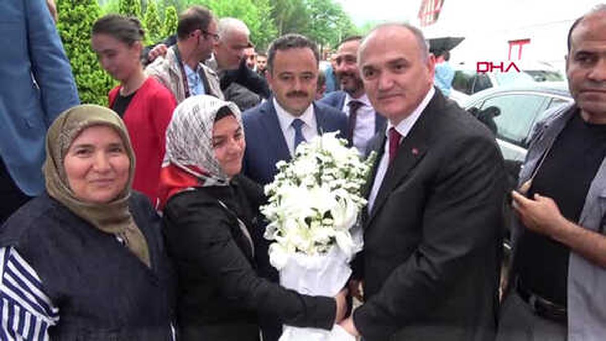 Karabük Bakan Özlü: 15 Temmuz'da Başarılı Olamayanlar, Şimdi Ekonomiyi Gözlerine Kestirdi