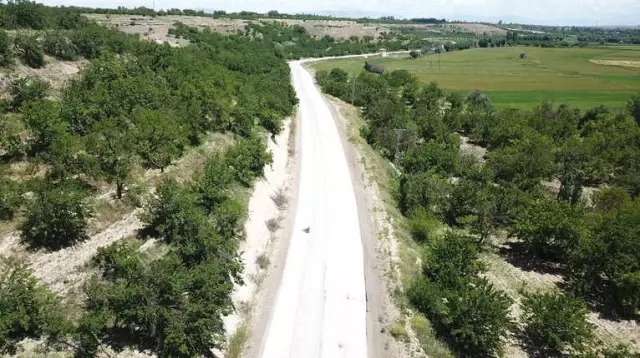 Yazıhan'da 20 Km'lik Grup Yolu Asfaltlanıyor