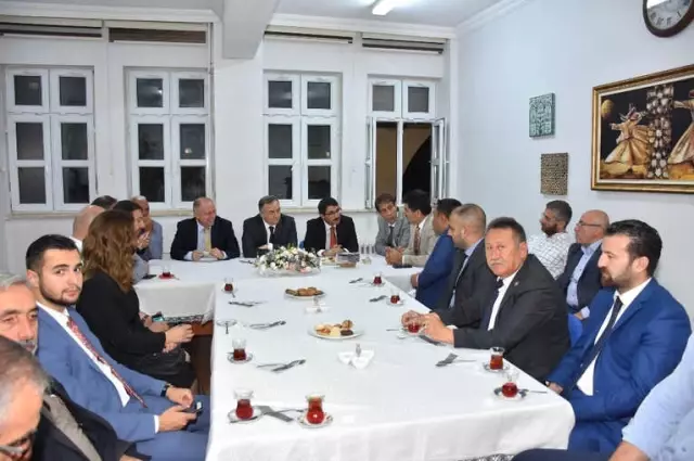 Başkan Çelik İftarını Adnan Menderes Mahallesinde Açtı