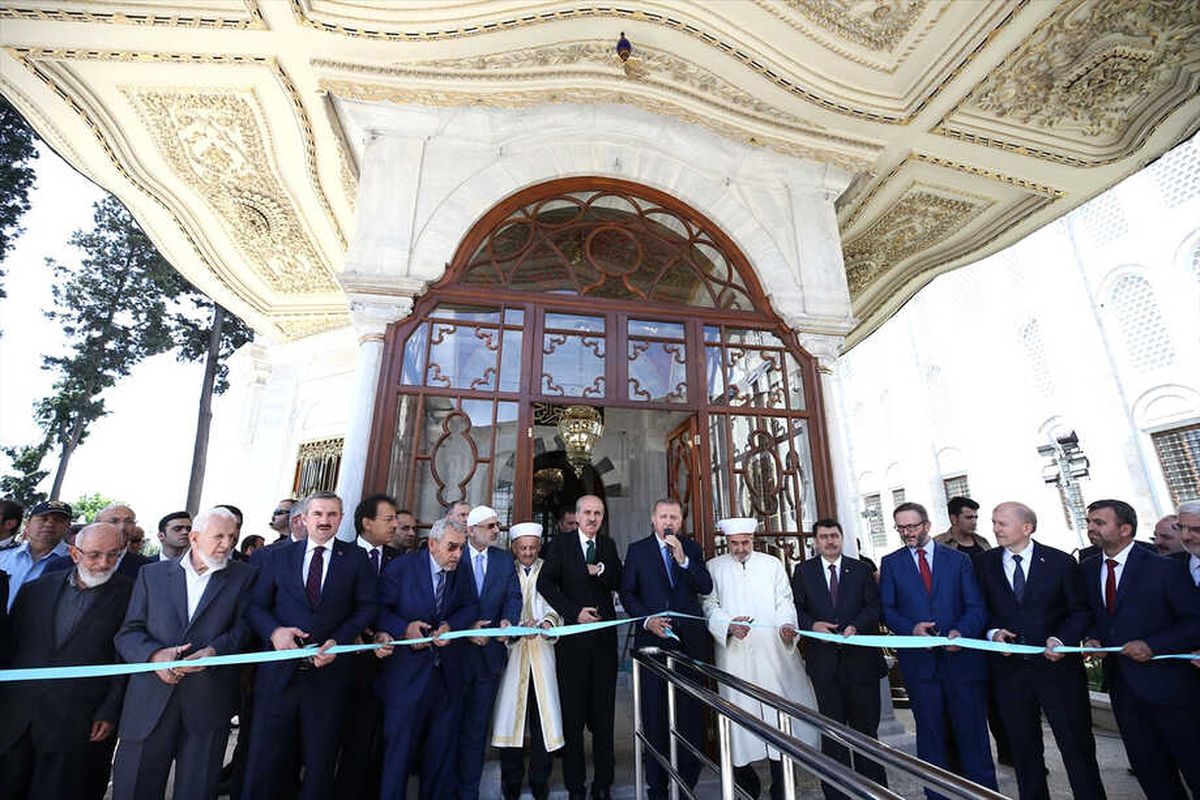 Cumhurbaşkanı Erdoğan, Restore Edilen Fatih Sultan Mehmet'in Türbesini Açtı