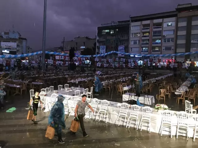 Bakan Eroğlu'nun Katıldığı Törende Yağmur Sürprizi