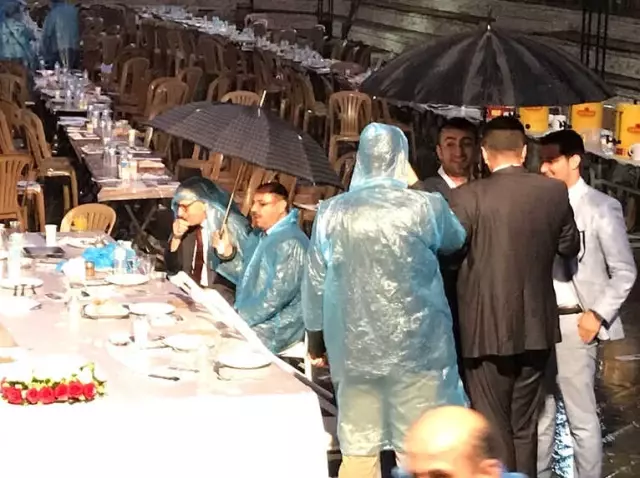 Bakan Eroğlu'nun Katıldığı Törende Yağmur Sürprizi
