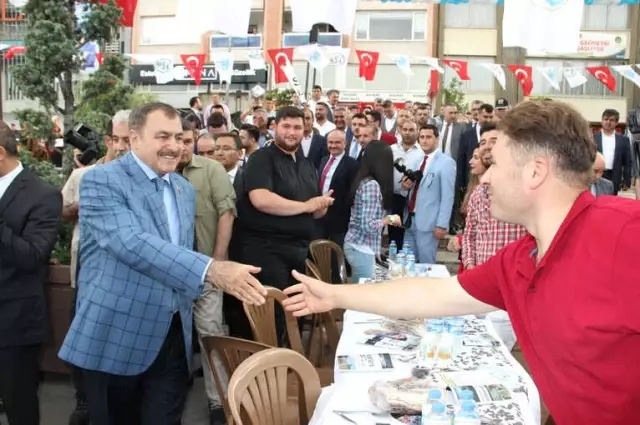 Bakan Eroğlu'nun Katıldığı Törende Yağmur Sürprizi