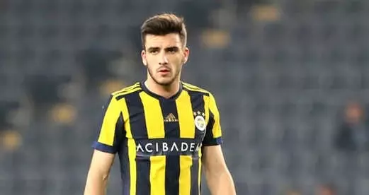 Fenerbahçe'nin Genç Yıldızı Oğuz Kağan'ı Avrupa Devleri Takip Ediyor Fenerbahçe'nin Genç Yıldızı Oğuz Kağan'ı Avrupa Devleri Takip Ediyor