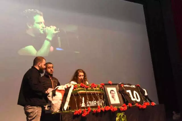 Motosiklet Kazasında Hayatını Kaybeden Arda Öziri'nin Sevgilisinden Duygusal Paylaşım