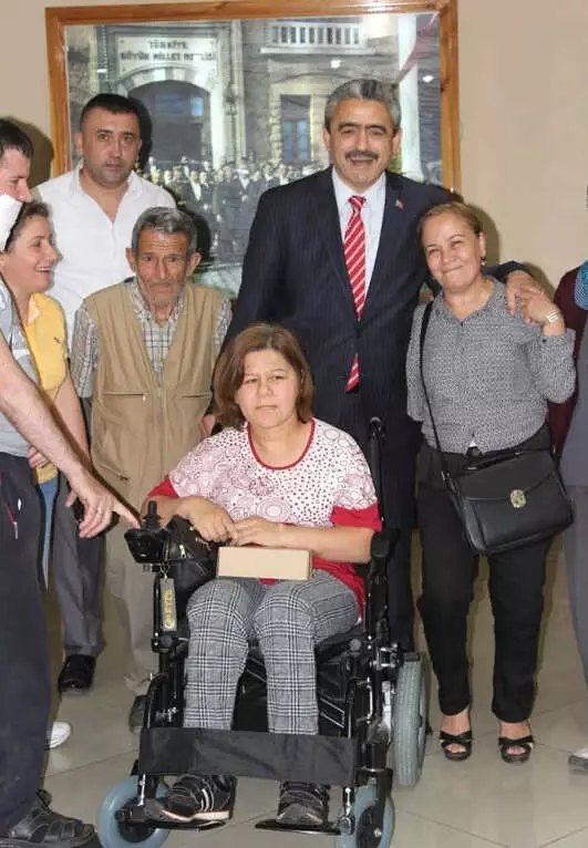 Başkan Alıcık Engelli Vatandaşı Sevindirdi Başkan Alıcık Engelli Vatandaşı Sevindirdi
