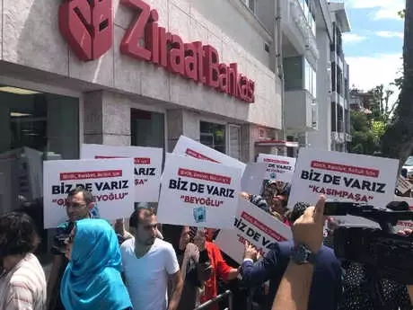 Beyoğlu Erdoğan'ın Seçim Kampanyasına Destek Verdi Beyoğlu Erdoğan'ın Seçim Kampanyasına Destek Verdi