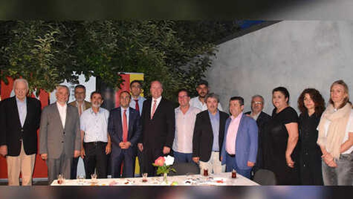Kimse Ara Bozucu Sözler Etmesin