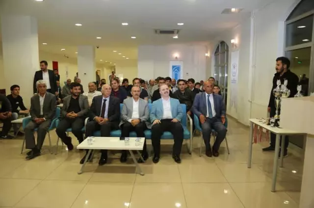 Tuşba Belediyesi 'Satranç Turnuvası' Düzenledi Tuşba Belediyesi 'Satranç Turnuvası' Düzenledi