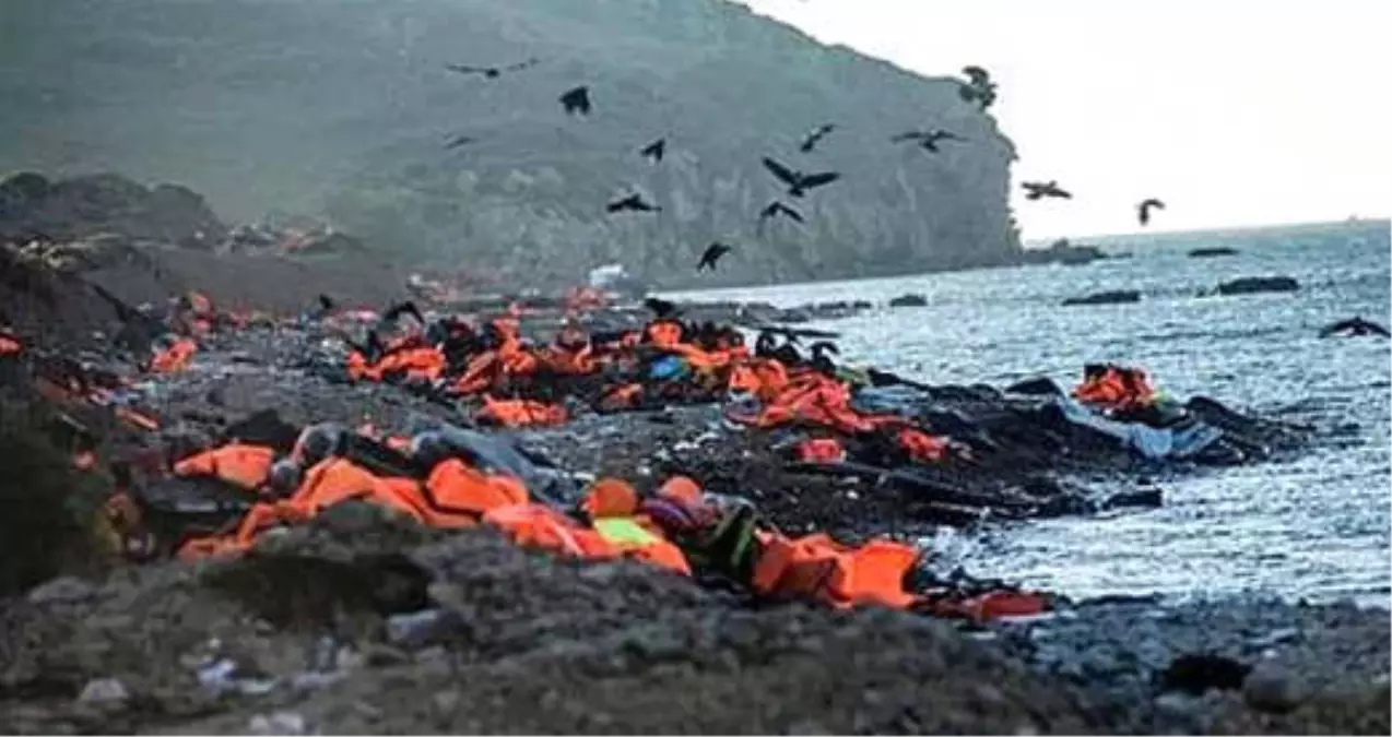 Antalya'da Göçmen Teknesi Battı: 6'sı Çocuk 9 Ölü, 1 Kayıp!