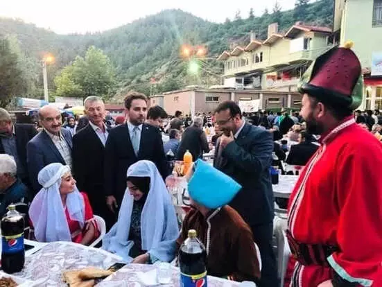 Emet Günlüce Köyünde Halk İftarı Emet Günlüce Köyünde Halk İftarı