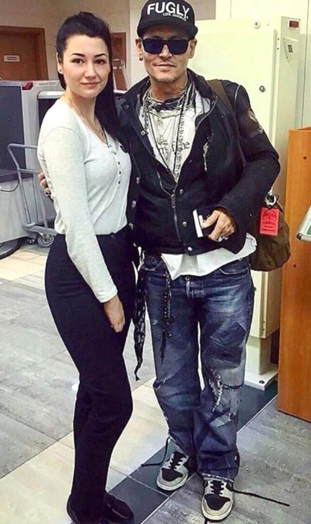 Johnny Depp'in Son Halini Gören Hayranlarını Korkuttu