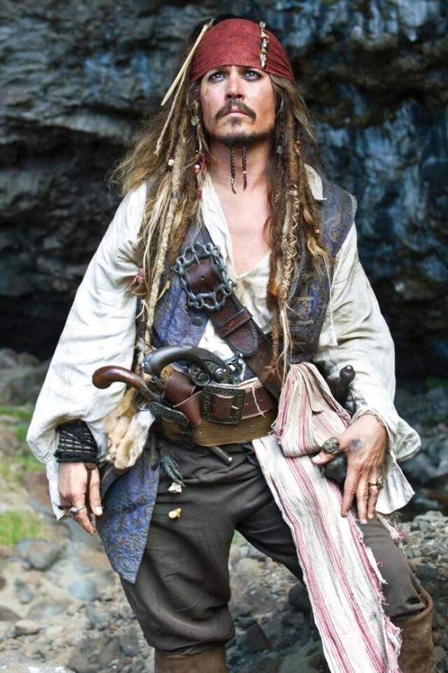 Johnny Depp'in Son Halini Gören Hayranlarını Korkuttu