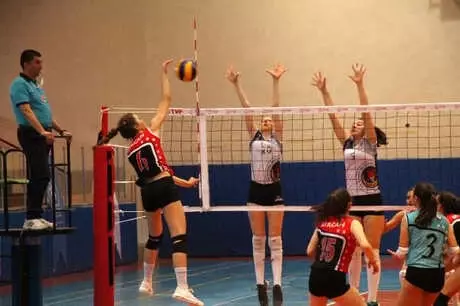 Maç Sonrası Taraftarlar ve Sporcular Kavga Etti Maç Sonrası Taraftarlar ve Sporcular Kavga Etti