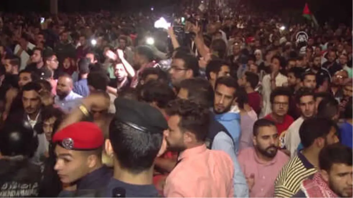 Ürdün'de 'Tartışmalı Gelir Vergisi Yasası' Protesto Edildi