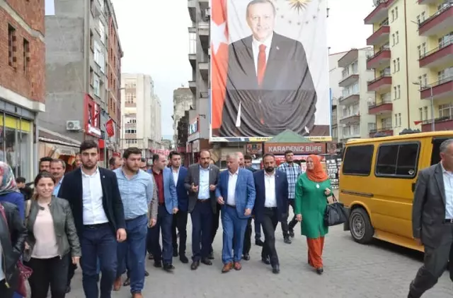 Balta, Seçim Çalışmalarını Beşikdüzü İlçesinde Sürdürdü Balta, Seçim Çalışmalarını Beşikdüzü İlçesinde Sürdürdü