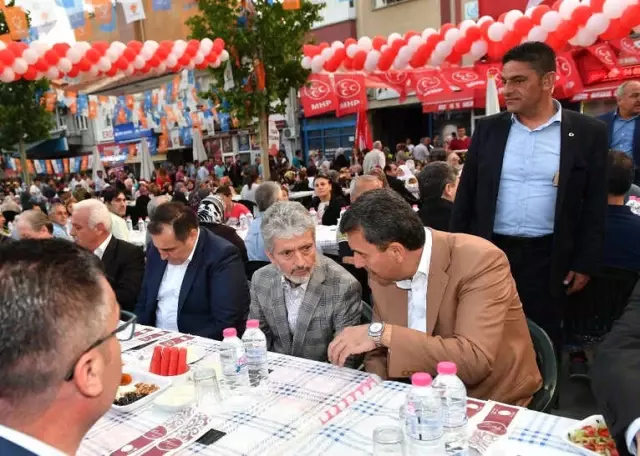 Başkan Tuna Nallıhan'da İftar Yaptı Başkan Tuna Nallıhan'da İftar Yaptı