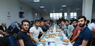 Fatsa Belediyesinden Üniversite Öğrencilerine İftar