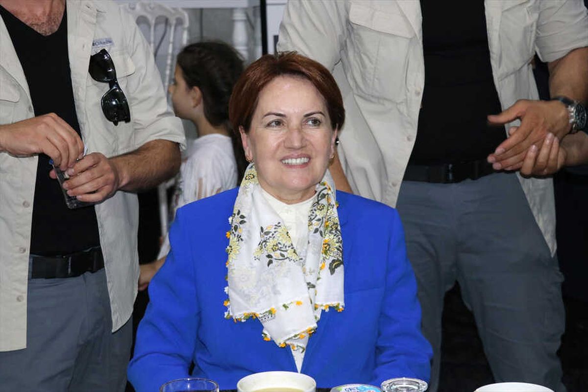 Meral Akşener, Hendek'te İftara Katıldı