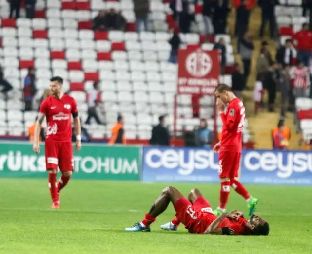 Antalyaspor'da Yeni Teknik Direktör Yarın Belli Oluyor Antalyaspor'da Yeni Teknik Direktör Yarın Belli Oluyor