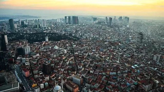 Emlak Komisyonlarına Yüzde 4 Sınırı Getirildi Emlak Komisyonlarına Yüzde 4 Sınırı Getirildi