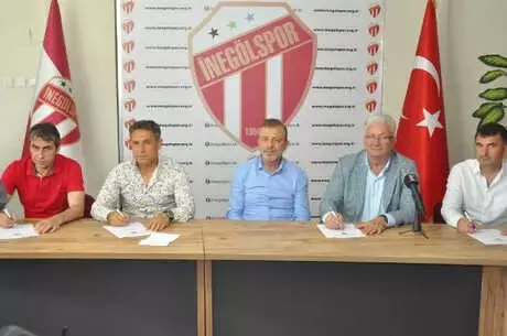 İnegölspor'da Ertekin İmzayı Attı İnegölspor'da Ertekin İmzayı Attı