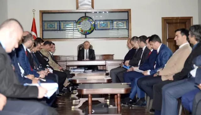 Kaymakamlar Toplantısı Yapıldı Kaymakamlar Toplantısı Yapıldı
