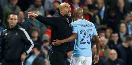 UEFA'dan Guardiola'ya Men Cezası!