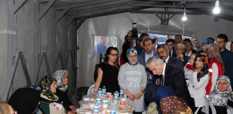 Vali Kamçı Şehit Orhan Özkan'ın Ailesini Ziyaret Etti