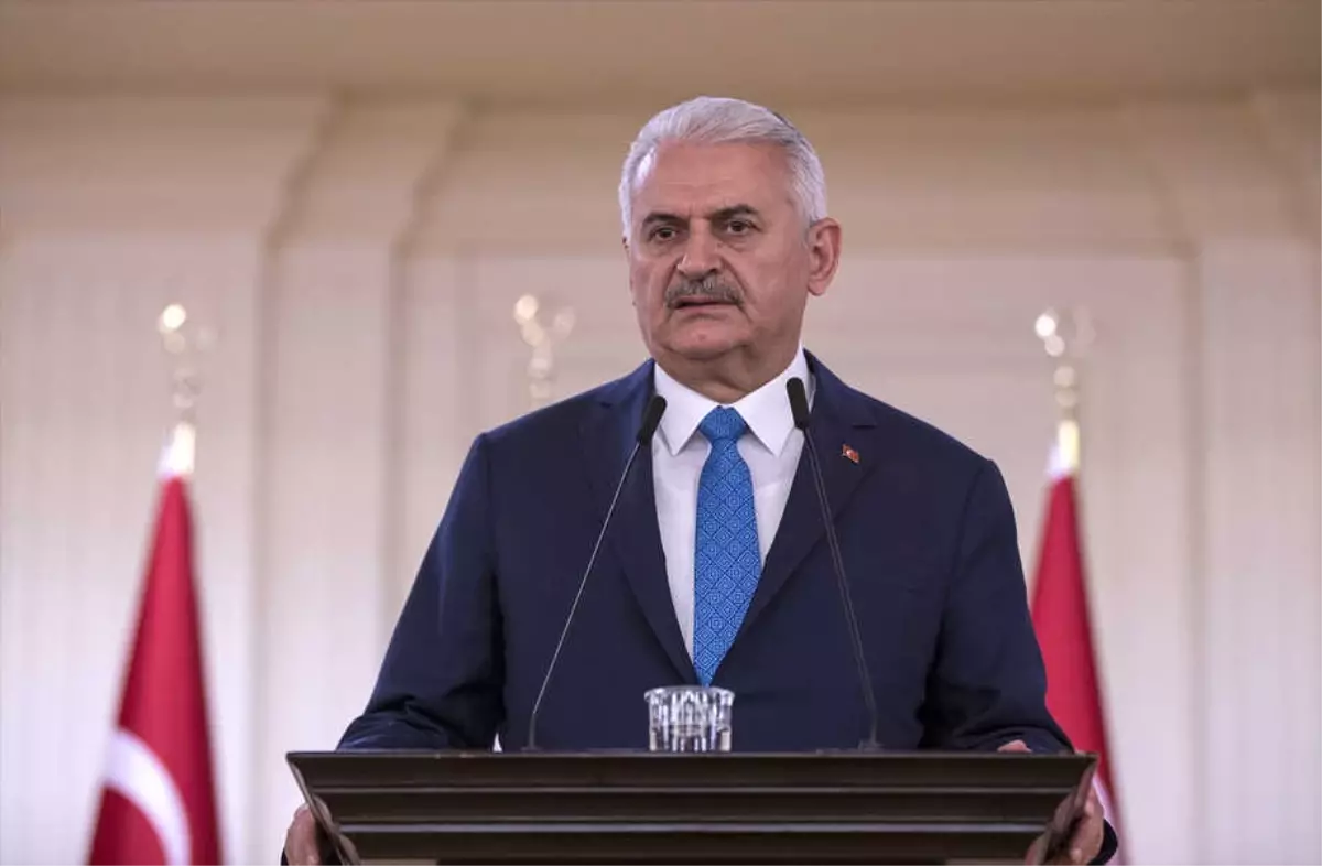 Başbakan Yıldırım Öğretmenlerle İftarda Bir Araya Geldi