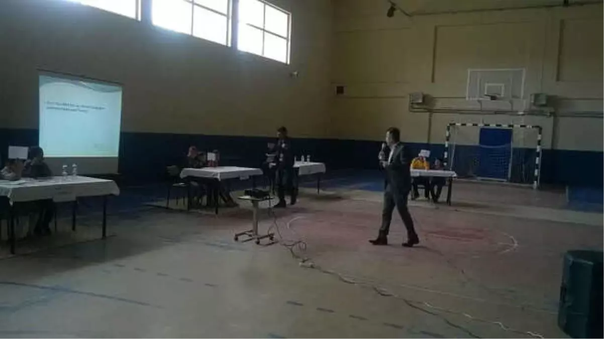 Çıldır'da İlkokullar Arası Bilgi Yarışması