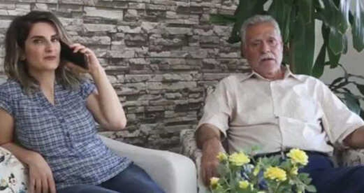 Evine Canlı Bağlanan Demirtaş Telefonla Miting Yaparak Bir İlke İmza Attı