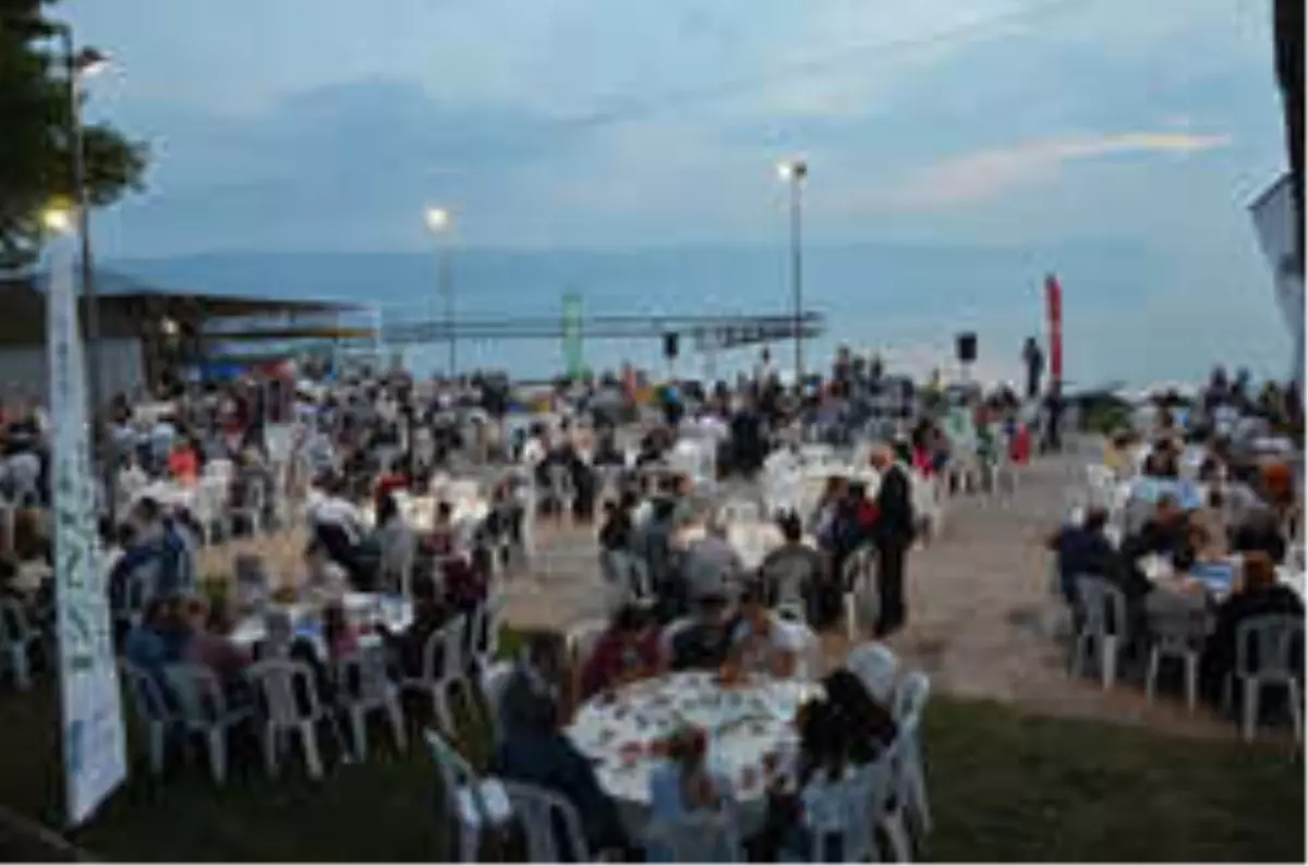 İznik Belediye Ailesi İftarda Buluştu