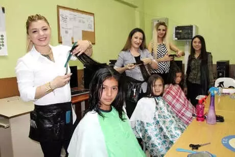 Https Www Haberler Com Akpinar Da 3 Acilis Birden 10919605 Haberi Https Foto Haberler Com Haber 2018 06 06 Akpinar Da 3 Acilis Birden 10919605 O Jpg Https Www Haberler Com Emine Erdogan Orucunu Cevik Ailesinin Sofrasinda 10919606 Haberi