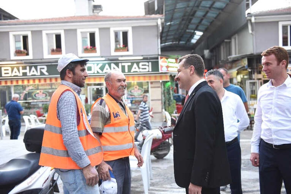Karesi'nin Sokaklarına Antik Kilit Taşı Döşeniyor