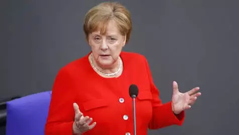 Merkel, Türkiye ile Gizlice Anlaştı Mı? Merkel, Türkiye ile Gizlice Anlaştı Mı?