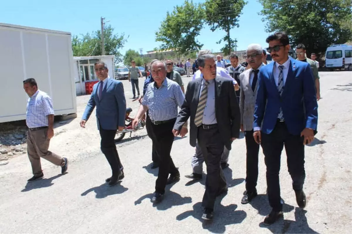 Vali Kalkancı Samsat'taki Çalışmaları Denetledi