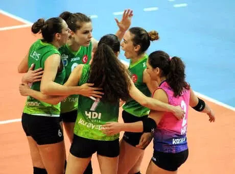 Bursa Voleybolunda Bir Devir Sona Erdi