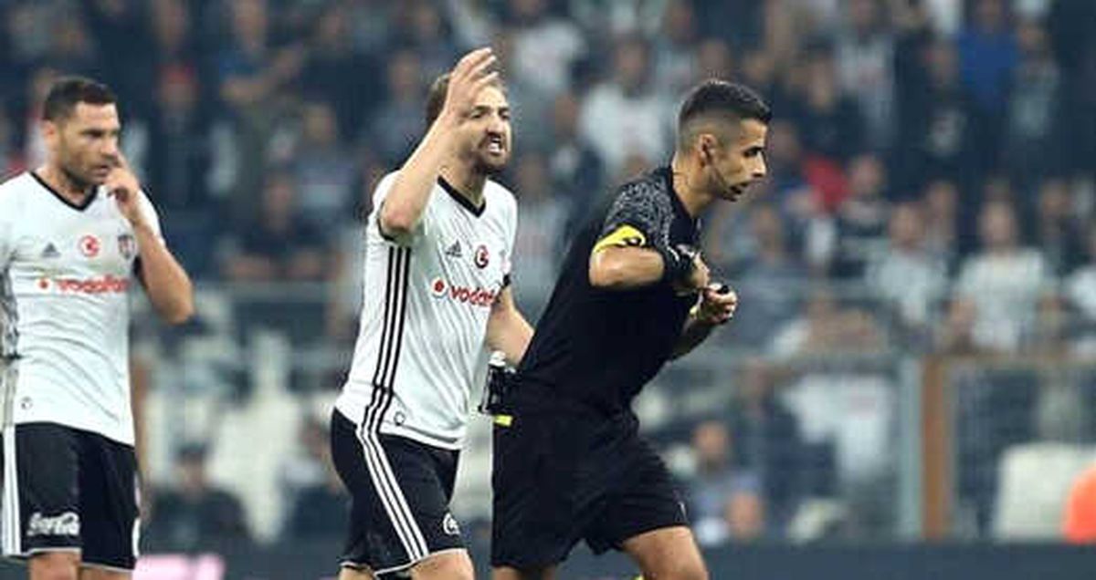 Caner Erkin'in Mete Kalkavan'a Küfür Edip Etmediği Tolgay Arslan'a Sorulacak