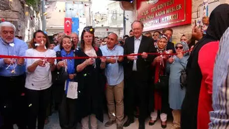Kilis'te Kadınlar İçin Meslek Zenginleştirme Merkezi Açıldı Kilis'te Kadınlar İçin Meslek Zenginleştirme Merkezi Açıldı